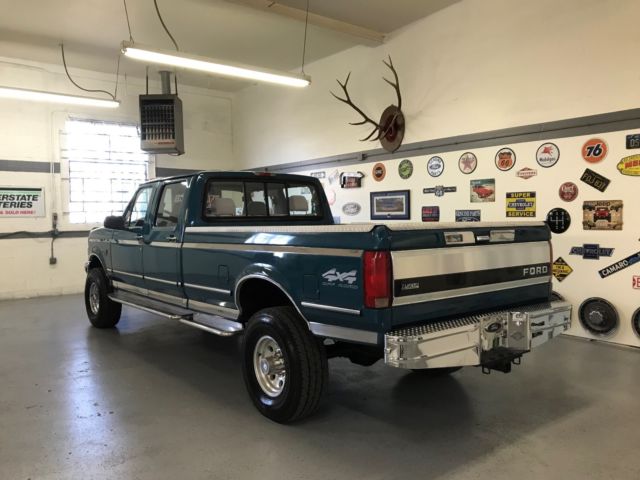 1994 ford f-350 xlt 4x4 crew-cab 7.3l turbo diesel with only 89.000 actual miles