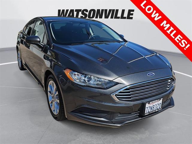 2017 ford fusion se