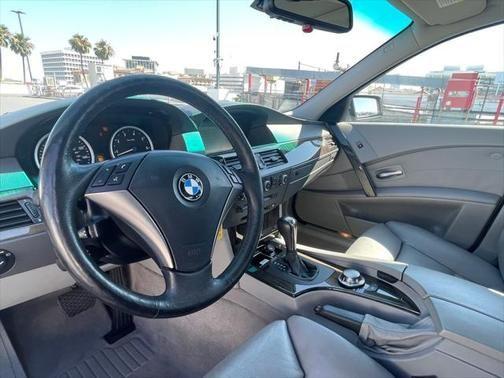 2005 bmw 545