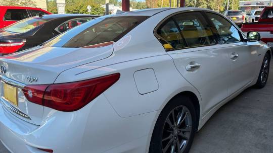 2015 Infiniti Q50