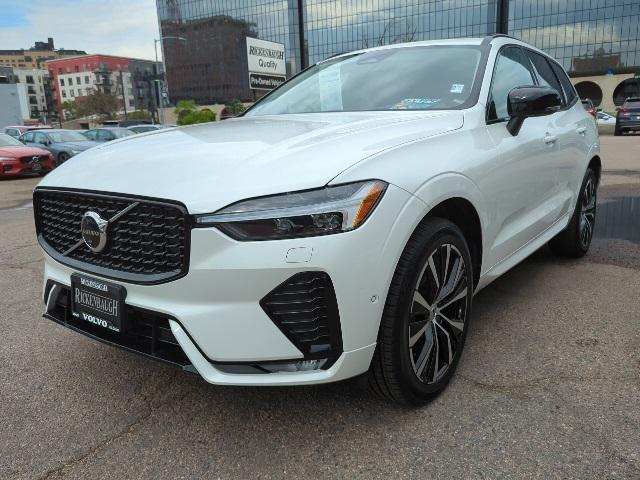 2024 volvo xc60 b5 plus dark