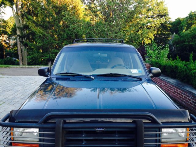 1994 ford explorer sport truck low 74,721 miles runs perfect
