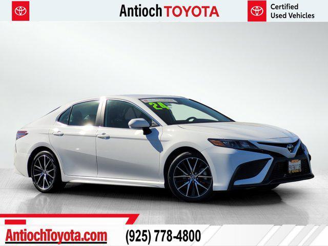 2024 toyota camry se