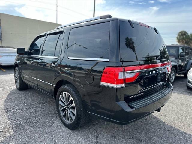 2015 lincoln navigator base