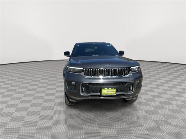 2022 jeep grand cherokee l overland