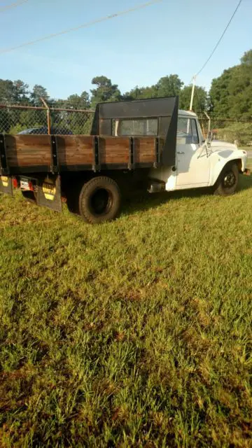 1968 international harvester 1300c dump truck