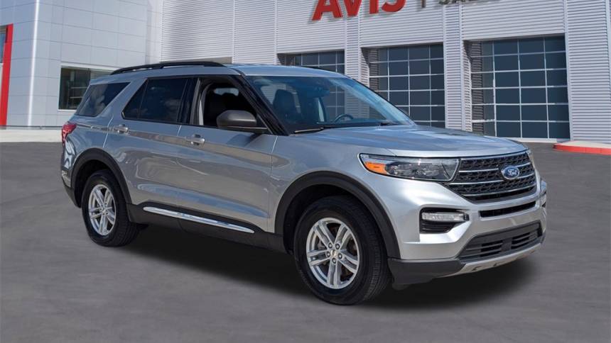 2023 ford explorer xlt