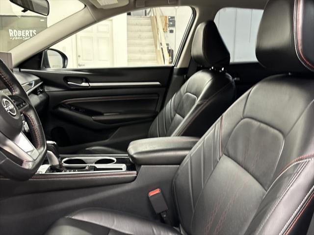 2023 nissan altima sr fwd