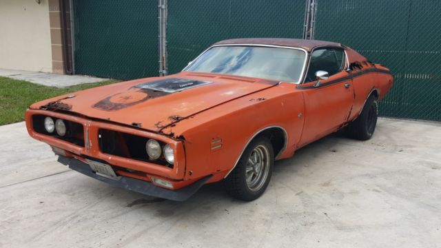 1971 dodge charger suprebee