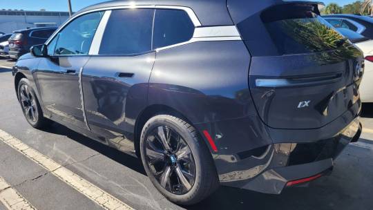 2025 BMW iX