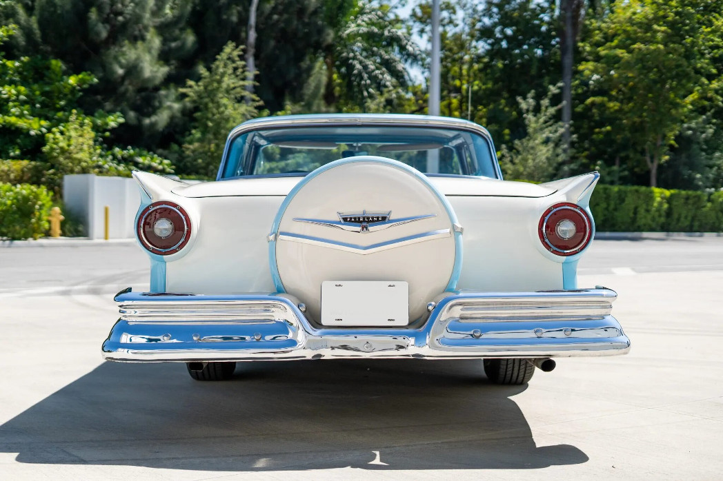 ford fairlane 500 skyliner