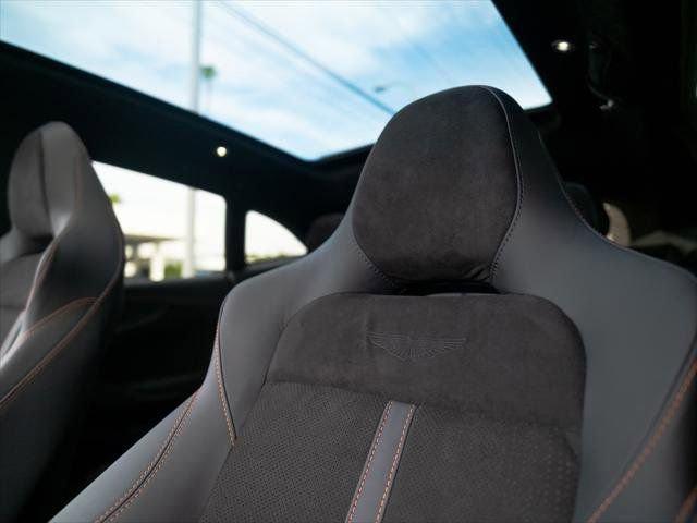 2024 aston martin dbx base