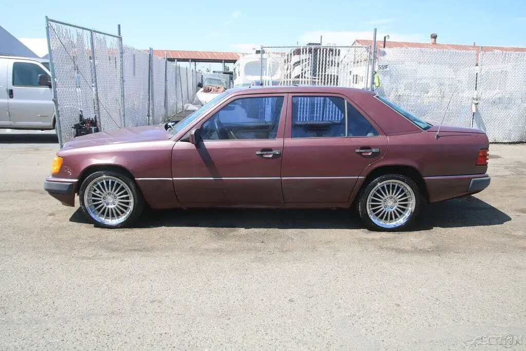 1990 mercedes benz 300 e 2.6 l 6 cylinder no reserve