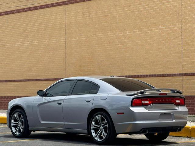 2014 dodge charger sxt