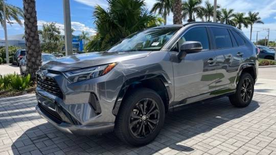 2022 toyota rav4 hybrid se