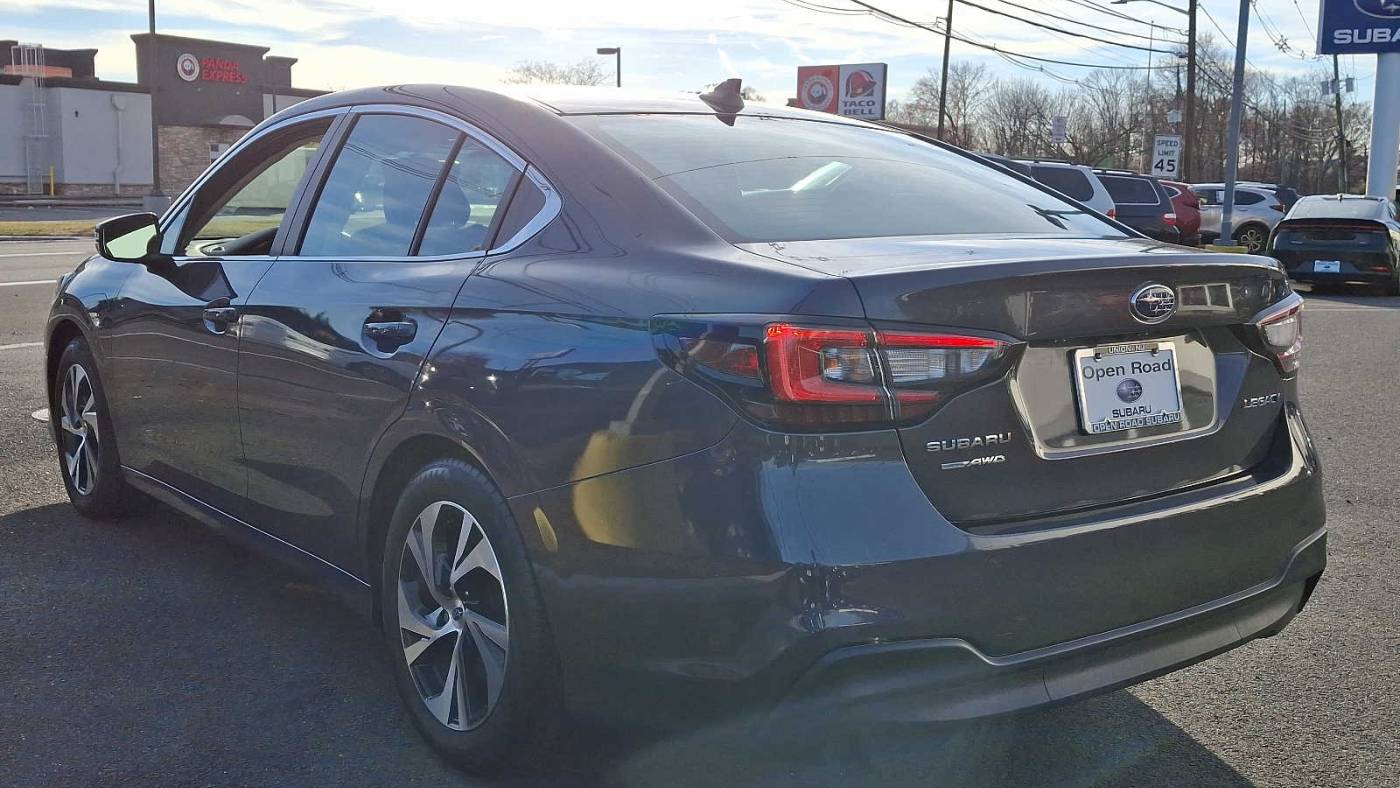 2021 subaru legacy premium