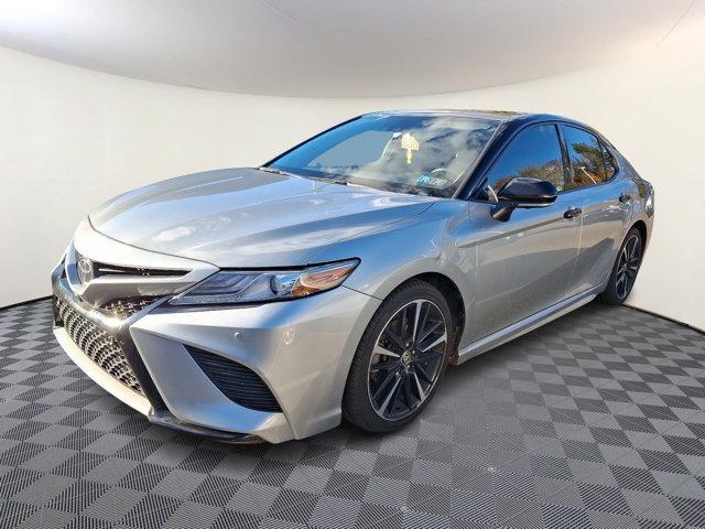2020 toyota camry xse v6