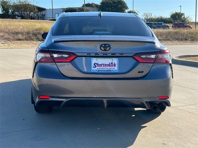 2024 toyota camry se