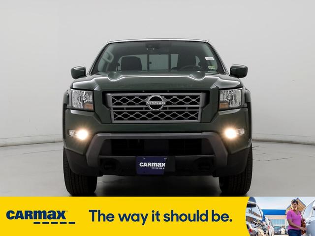 2022 nissan frontier sv
