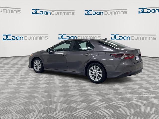 2023 toyota camry le