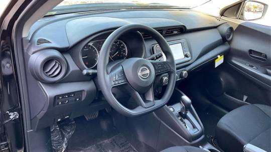 2024 Nissan Kicks