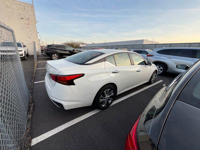 2023 nissan altima s fwd