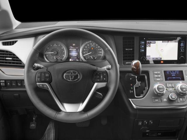 2017 toyota sienna xle