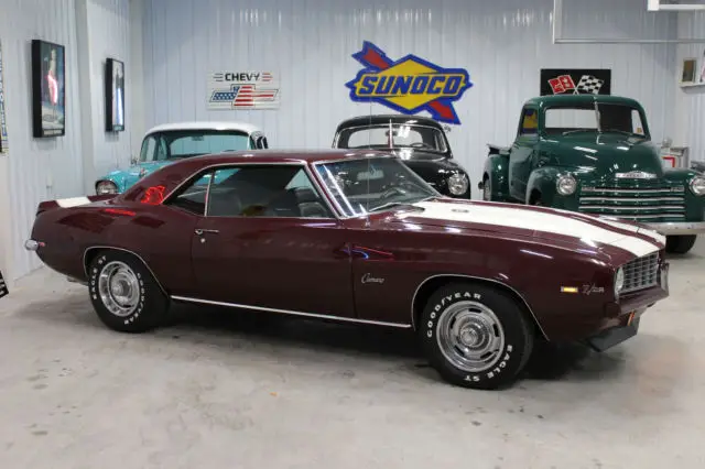 1969 x77 z/28 302 4 speed 12 bolt nice car