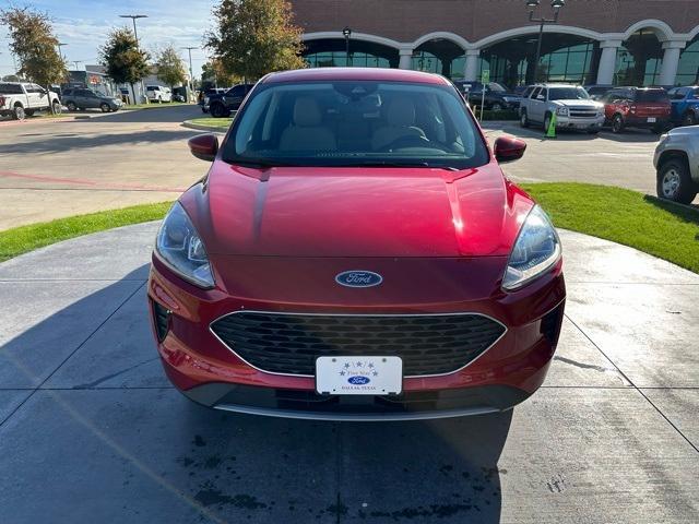 2021 ford escape se