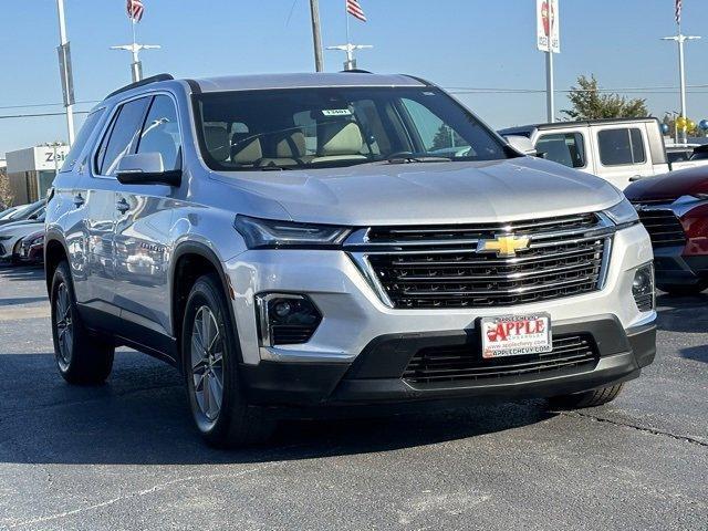 2022 chevrolet traverse lt leather