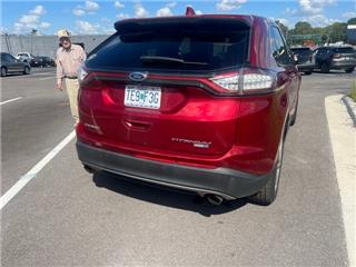 2017 Ford Edge titanium