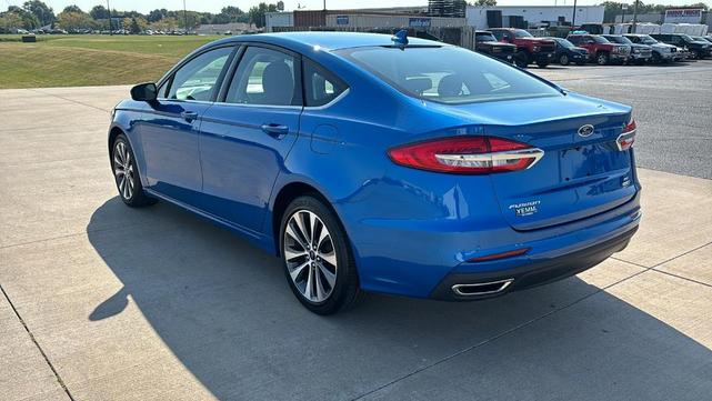 2020 ford fusion se