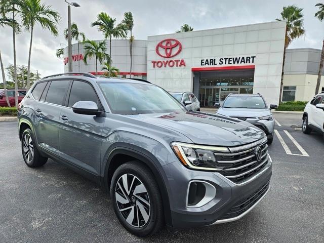 2024 volkswagen atlas 2.0t se w/technology