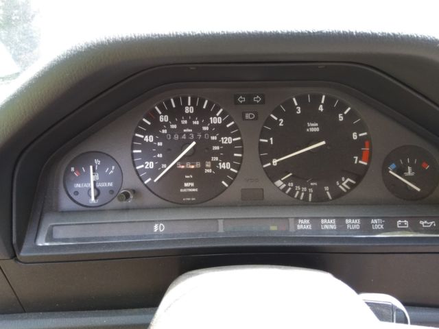 1990 bmw 325i 2nd. owner 94,370 miles no rust no accidents garaged in winter