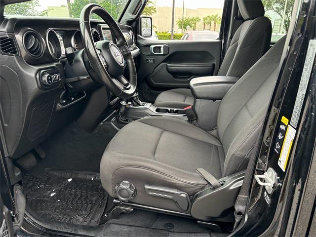 2022 jeep gladiator altitude 4x4