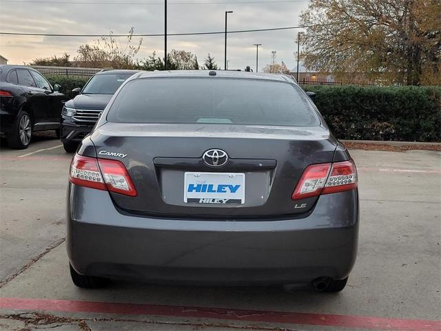2010 toyota camry le