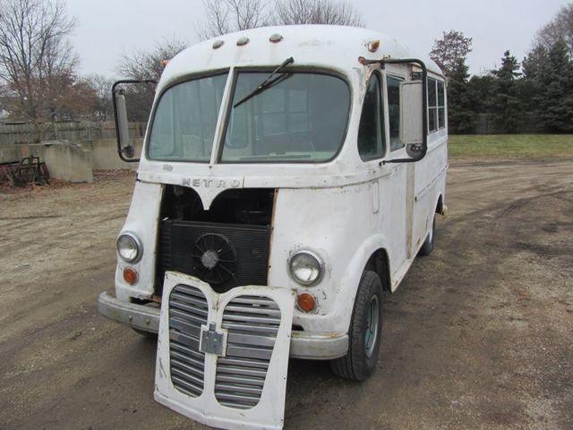 1962 ih metro short bus - modern frame, sbc 350, frame swap, coe, divco, stepvan