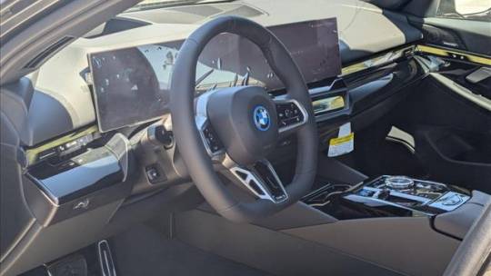 2024 BMW i5