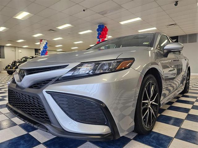 2023 toyota camry se
