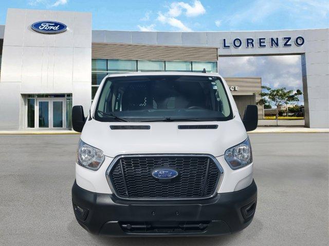 2022 ford transit-250