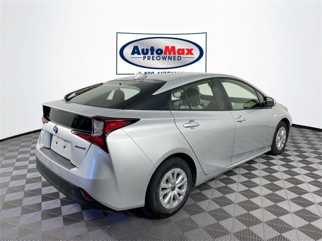2022 toyota prius le