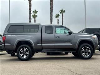 2018 Toyota Tacoma trd sport