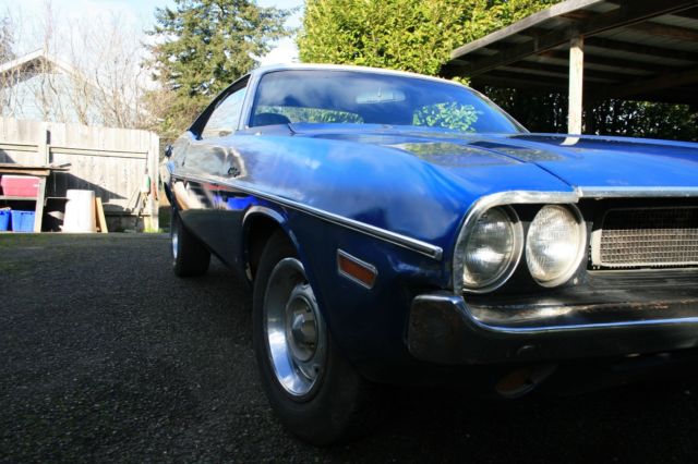 1970 dodge challenger w/ 2-440 motors