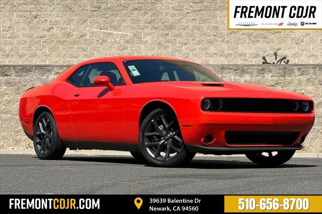 2023 dodge challenger sxt