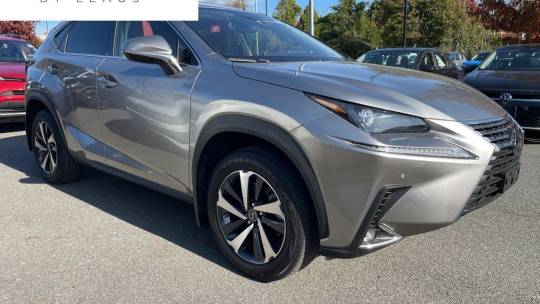 2021 Lexus se