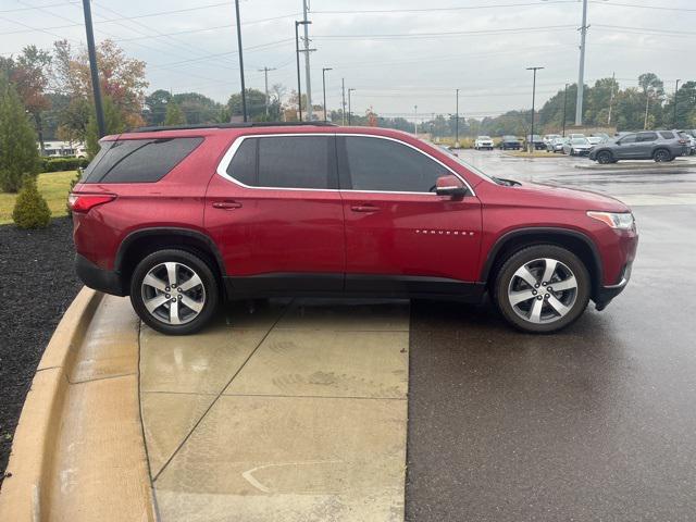 2021 chevrolet traverse lt leather