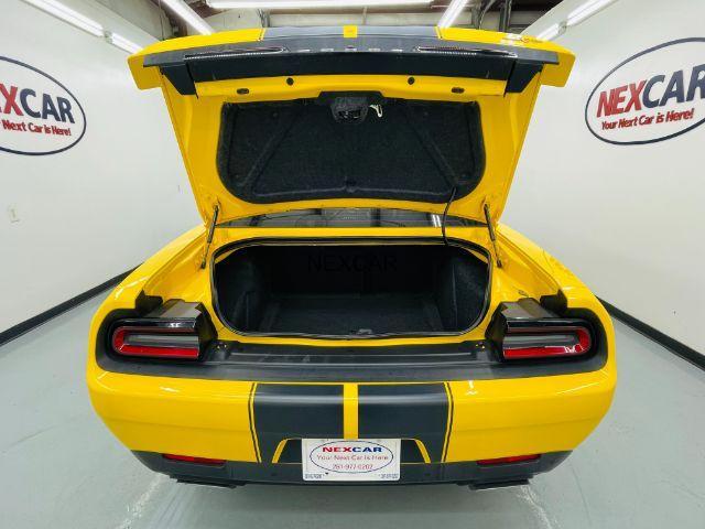 2017 dodge challenger srt 392