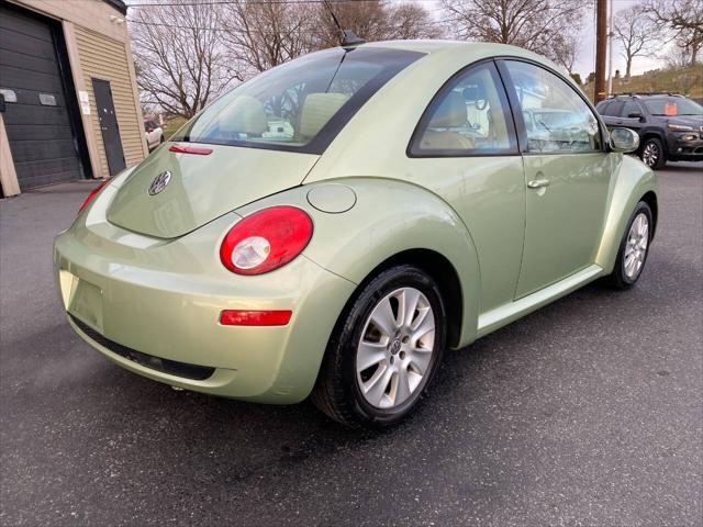 2009 volkswagen new beetle s