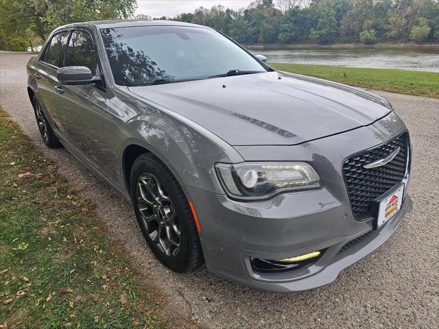 2017 chrysler 300 s