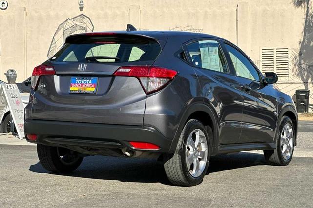 2022 honda hr-v lx